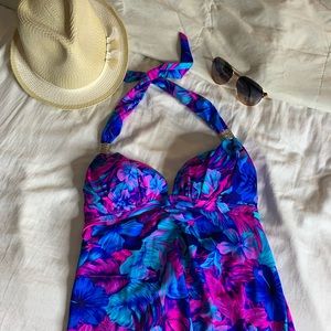 Venus Tankini tip NEVER WORN